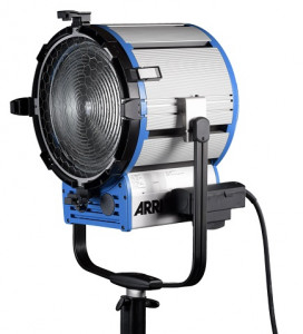 HENSEL F-Spot 3000, mit 20-pol. Langstecker, inkl. 4-Flügeltor